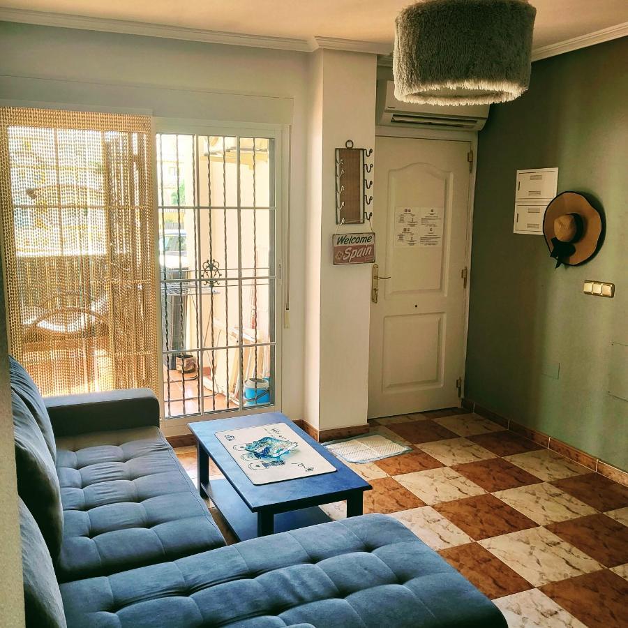 Carlos: Self Check-in Retreat With Pool In Cabo Roig Dehesa de Campoamor (Orihuela Costa)