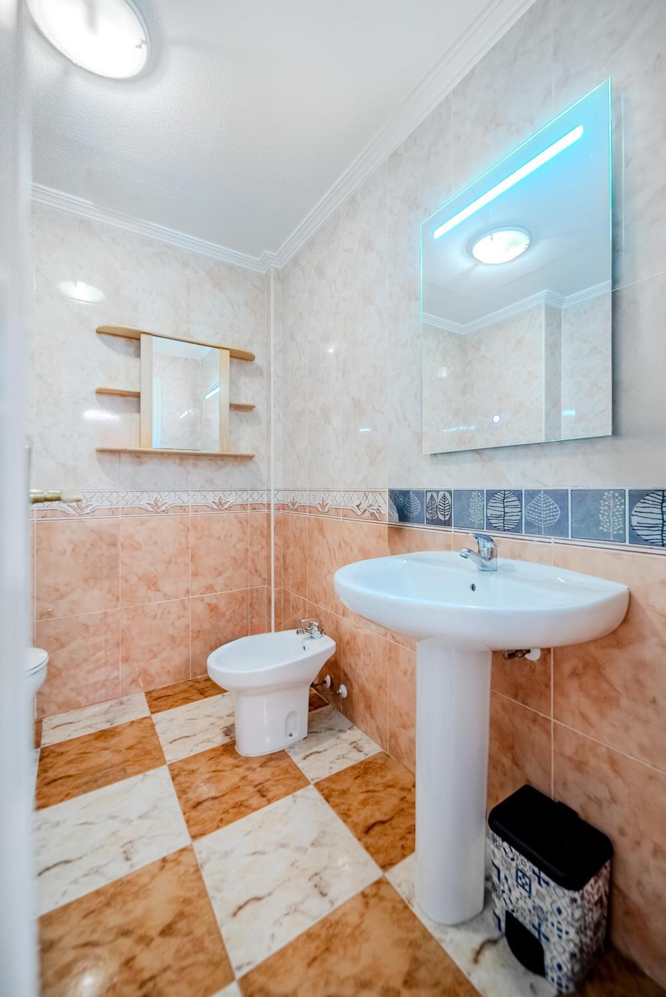 Carlos: Self Check-in Retreat With Pool In Cabo Roig Apartment *